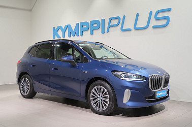 BMW 225 Active Tourer 225e xDrive Charged Edition - Urheiluistuimet / Led / Comfort access / Widescreen / Nahkaverhoilu / Navi