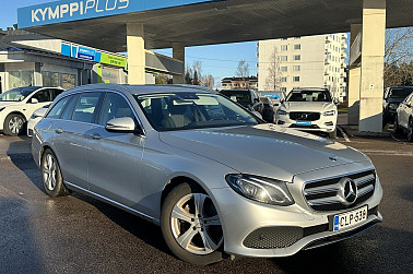 Mercedes-Benz E 220 d T A Premium Business - Sporttipenkit / P.kamera / Koukku / Navi /