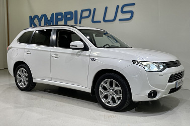 Mitsubishi Outlander PHEV Instyle Navi 4WD 5P - Adapt. Cruise / Kamera / Rockford Fosgate / Nahat