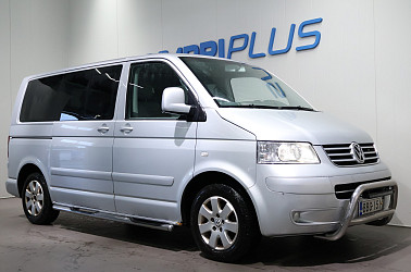 Volkswagen Multivan Comfortline 2,5 2-2-3, TDI 128 kW - Koukku / Juuri Huollettu / 7hlö