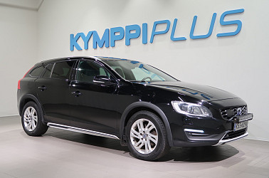 Volvo V60 Cross Country D4 AWD Business Summum aut - Vetokoukku / Nahat / Kessy / Xenon / Navi / Digimittaristo /  Webasto / Jakopää juuri vaihdettu