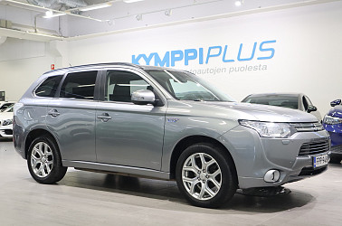 Mitsubishi Outlander PHEV Instyle Navi 4WD 5P - Koukku / Navigointi / Kattoluukku / Peruutuskamera / Nahkaverhoilu / Vakionopeudensäädin