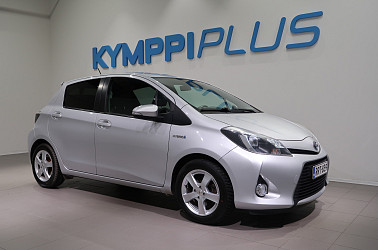 Toyota Yaris Hybrid Style 5ov - Navi / P.kamera / Lohkolämmitin / Vakkari / Metalliväri