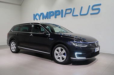 Volkswagen Passat Variant GTE Plug-In Hybrid 160 kW (218 hv) DSG-automaatti - Acc /  Led / Alletaittuva koukku / Sähköinen takaluukku / Juuri huollettu