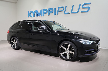 BMW 320 F31 Touring 320d A xDrive Sport Line - Led / Harman Kardon / Panorama / Vetokoukku / Kessy