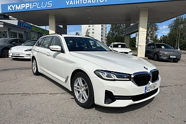 BMW 520 G31 Touring 520d A xDrive MHEV - Laservalot / Adapt.Cruise / Vetokoukku / HUD / Winter paketti