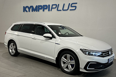 Volkswagen Passat Variant GTE Plug-In Hybrid 160 kW (218 hv) DSG-automaatti - IQ-Light / Kamera / Webasto / Sähköluukku / Koukku