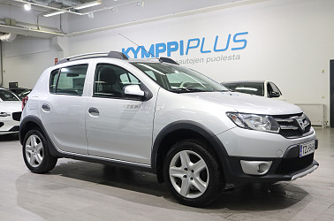 Dacia Sandero Stepway TCe 90 Prestige - Koukku / Lohko / Cruise / Pykäköintitutka