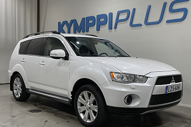 Mitsubishi Outlander 2,2 HDI Instyle Navi TC-SST - 1 om. / Suomiauto / 7-paik / Nahat / Xenon / Rockford