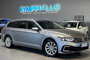 Volkswagen Passat Variant GTE Plug-In Hybrid 160 kW DSG-automaatti - Facelift / Matrix LED / ACC / Navi / Koukku /