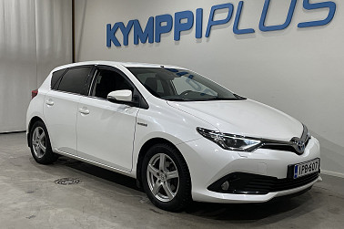 Toyota Auris 1,8 Hybrid Active - Peruutuskamera / Vakkari / Moottorilämmitin ja sisäpistoke