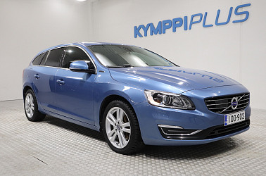 Volvo V60 D6 AWD Summum plug in hybrid aut - Acc / Nahat / Blis / Navi /