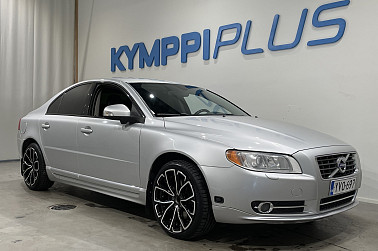 Volvo S80 D5 AWD Momentum aut - Juuri katsastettu! / BLIS / Webasto / Suomi-auto / Vetokoukku / Cruise / Nahkasisusta / Navi / Xenon