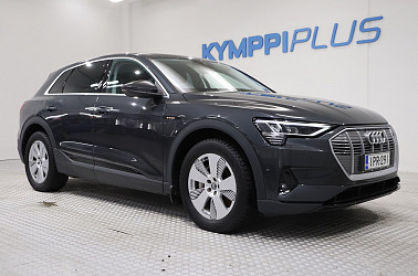 Audi e-tron 55 quattro - Suomi-auto / Kamera / Seisontailmastointi / Sporttipenkit / Koukku / Navi / Ilma-alusta