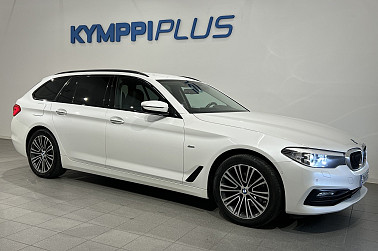 BMW 520 G31 Touring 520d A xDrive Business Sport - Navi / sähkökoukku / HIfit / LED / Kamera / Sähköluukku / Displaykey