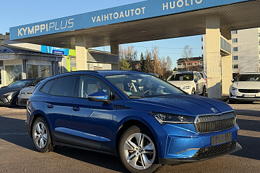 Skoda Enyaq 60 - * Matrix LED / Koukku / Lämpöpumppu / Navi *