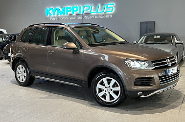 Volkswagen Touareg 3,0 V6 TDI 176 kW (240 hv) 4MOTION BlueMotion Technology Tiptronic-automaatti - Navigointi / Xenon / Nahkaverhoilu / Vetokoukku